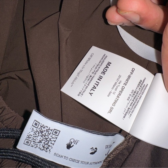 Off-White Windbreaker Pants - Picture 5 of 9